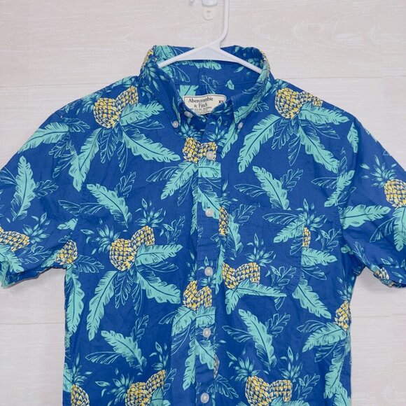 Abercrombie & Fitch Men's Blue Pineapple Print Short Sleeve Button Up Shirt XS - Picture 4 of 6
